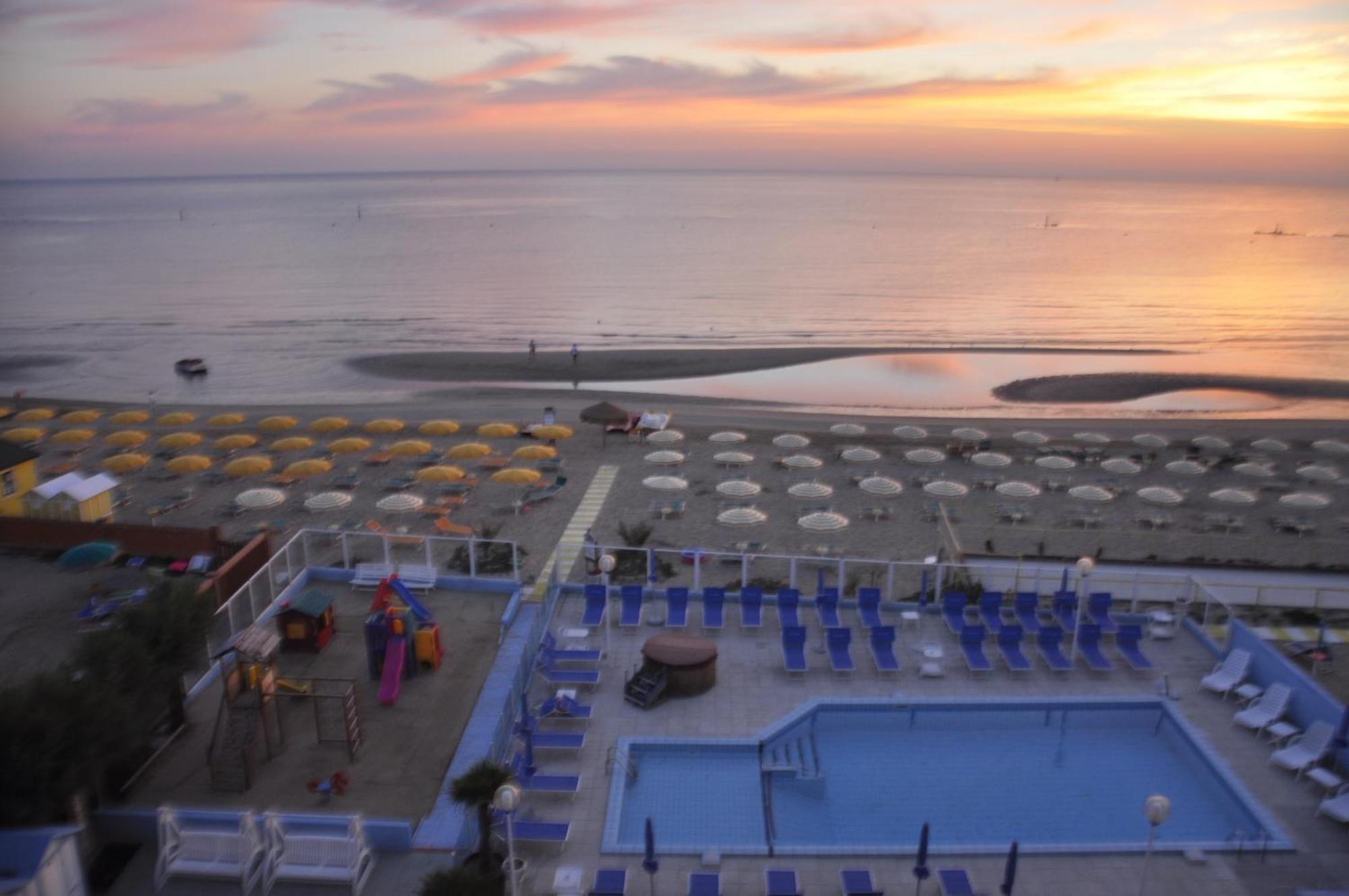 Hotel Casadei Fano Eksteriør bilde